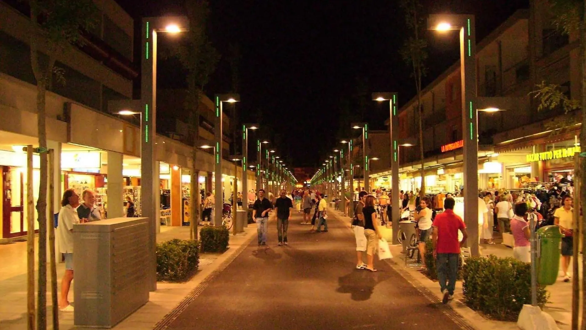 Bright Fllat Near The Beach In Bibione 0*,  İtalya